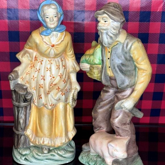 Set Of 2 Ceramic Figurines Old Man And Old Woman - Picture 1 of 11